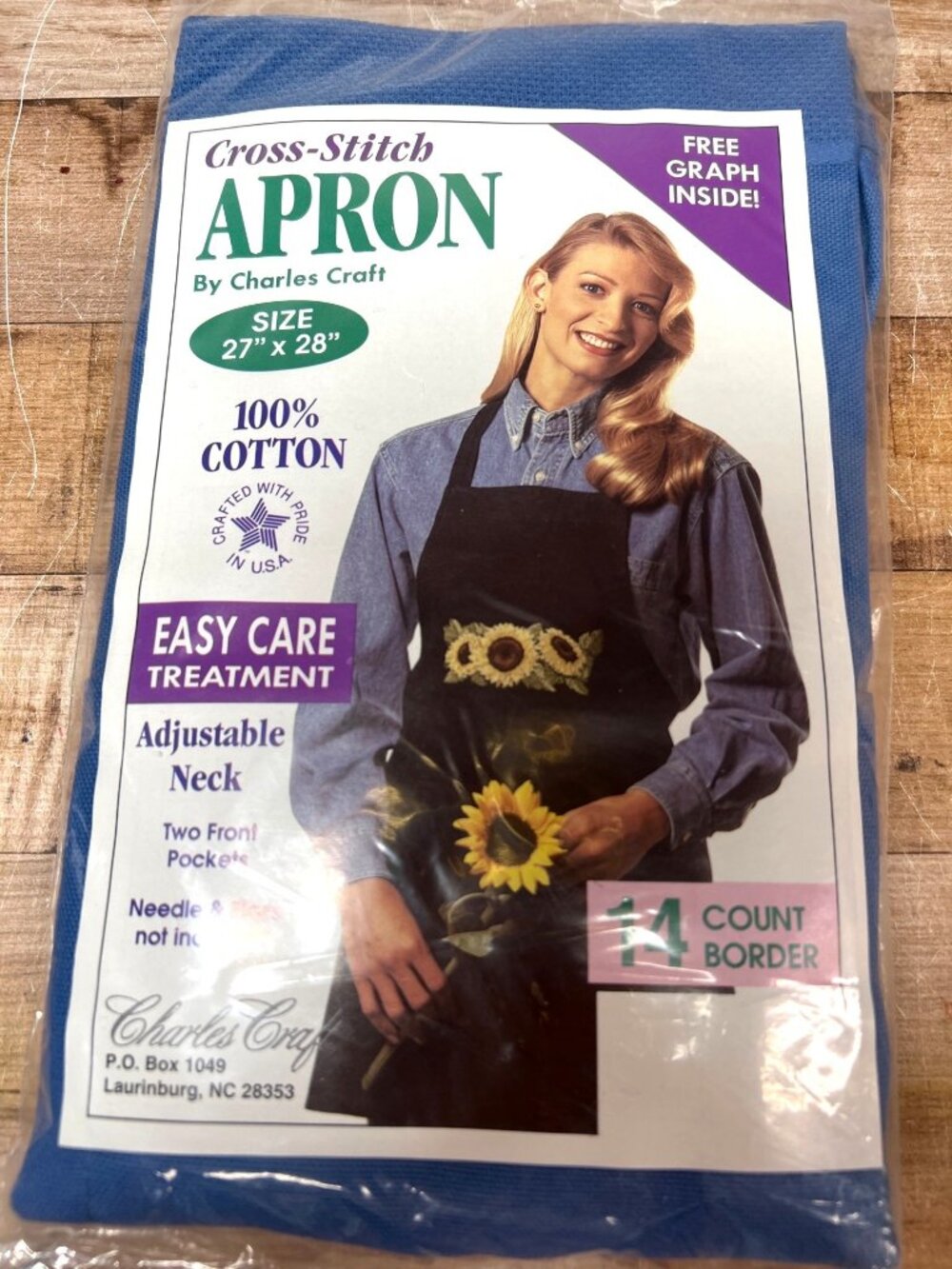 Charles Craft Cross-Stitch Apron 14 Count Border Blue 27"x28"
